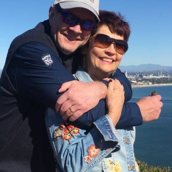 Meet your Posher, Laura - Picture 1 of 1